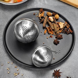Spice Ball for Cooking, Seasoning Ball, Spice Infuser, Tea Ball Filter, with Extended Chain Hook for Enhancing Soups, Stews, Cider, Wine, and Especially Brewing Tea (Style 1, One Size)