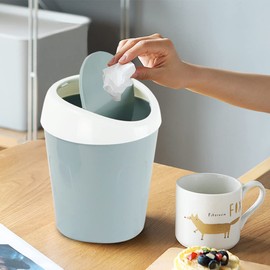 QLFJ-FurDec Pack of 2 Mini Rubbish Bins, Table Rubbish Bin with Swing Lid with 4 Rolls of Rubbish Bags, Compact Design, Mini Cosmetic Bin, 10 x 12 x 17 cm, Table Waste Bin for the Washbasin (Blue, Pink)