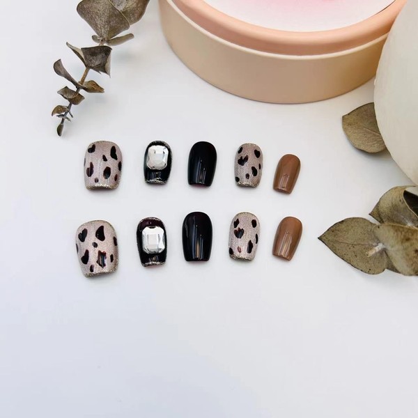 Generic Handmade nails, professional nail artist salon-level nails, acrylic fake