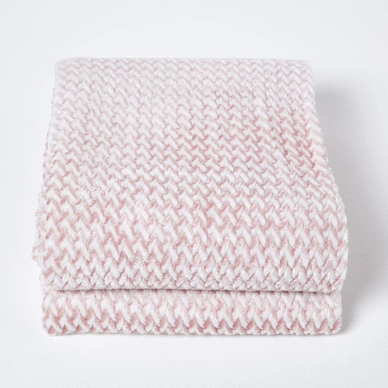 HOMESCAPES Pastel Pink Velvet Throw 130 x 160 cm Soft