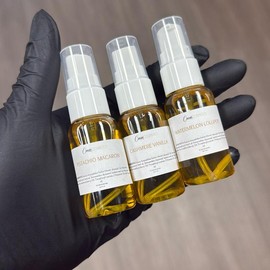 Sample Mini Moisturizing Body oils:_Amber tonka oud