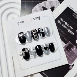 Melting Black Silver Nail Tips - Almond Egg / 멜팅블랙실버 네일팁 - 아몬드에그