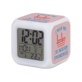 Fabulous Pink Cube Alarm Clock with Lighting - J'Peux Pas J'Ai Swimming Synchronised Pool - 7.8 x 7.8 x 7.8 cm - Retro Lighting Multicolour LED