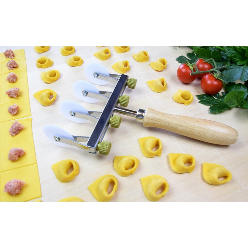 Tagliapasta.com Adjustable Dough Cutter with 4 Smooth Pom blades 990230