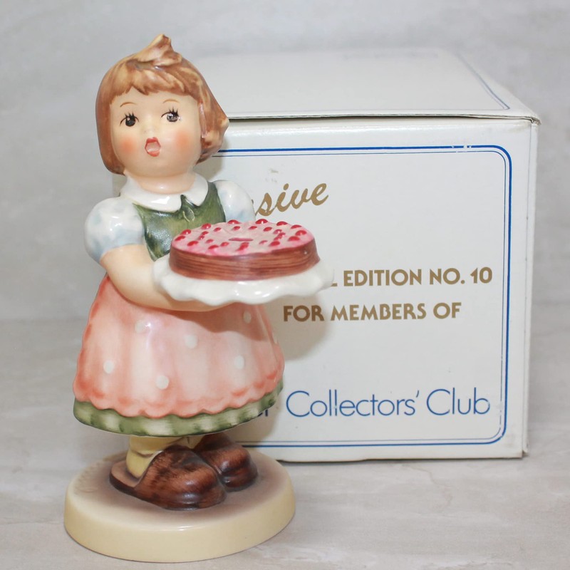 Hummel Figurine: 440, Birthday Candle