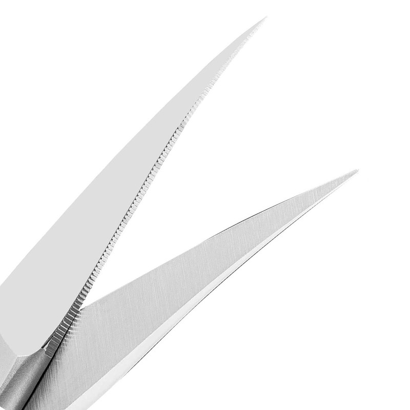 Nail scissors serrated blade