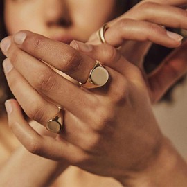 GOLDCHIC JEWELRY Men's Gold Oval Plain Signet Rings, Size T½ Round Band Rings Gifts For Father