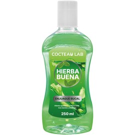 Enjuague bucal con hierbabuena