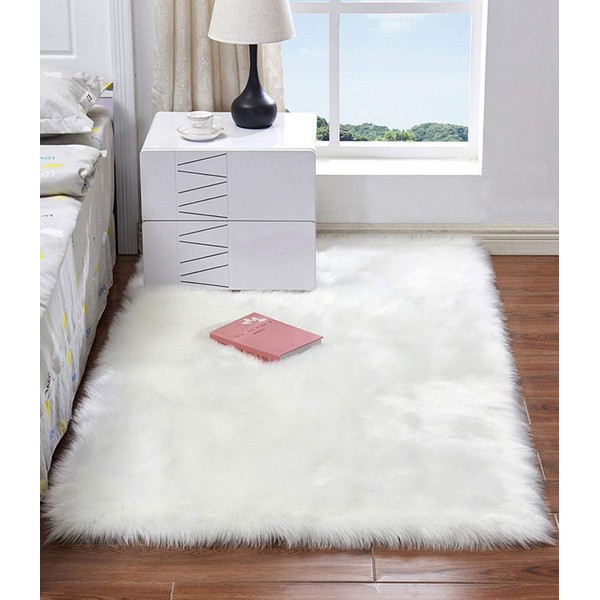 HARESLE Fluffy, High Pile Rug, Soft Long Pile Rug for Bedroom, Living Room, Children's Room, White, 60 x 90 cm