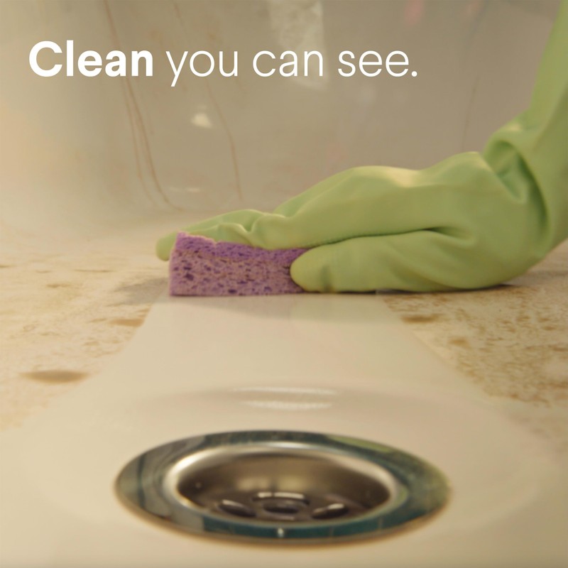 Clorox Disinfecting Bleach, 43 Fluid Ounces (Package May Vary)