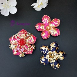 Making Gold Leaf Chrysanthemum Pattern Plum Blossom Hanbok Decorative Accessories Baessi Hairpins and Hair Ties, Traditional Holidays, Foreigners, DIY Packaging Decoration / 금박 국화무늬 매화꽃 한복 장식 장신구 배씨 머리핀 머리끈 만들기 전통 명절 외국인 셀프 포장장식 diy