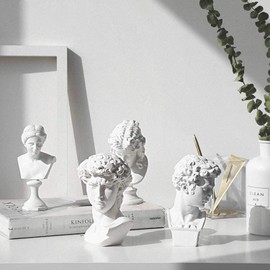 Akindou Home Museum Plaster-like Figurine