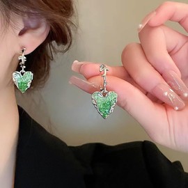 Inateannal Punk Heart Earrings Black Onyx Heart Earrings Silver Open Circle Hoop Earrings Gothic Heart Earrings Jewellery for Women and Girls, Zinc, No Gemstone