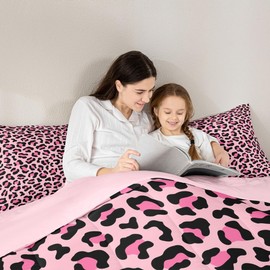 Castle Fairy Pink Leopard Print Bed Comforter Set Queen Size,Wild Animal Skin Luxury Super Soft Microfiber Bedding Set for Adults Teens,African Cheetah Wildlife Fur Comforter Set,2 Pillowcases