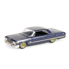 Truck 1/64 1963 Impala Blue & Gold, California Lowriders Series 5 63060-C