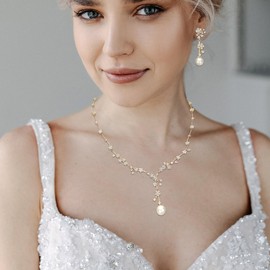 EVER FAITH Pearl Jewellery Set Wedding Round Cubic Zirconia White Simulated Pearl Floral Cluster Necklace Earrings Set White Silver Tone, Cubic Zirconia, Cubic Zirconia