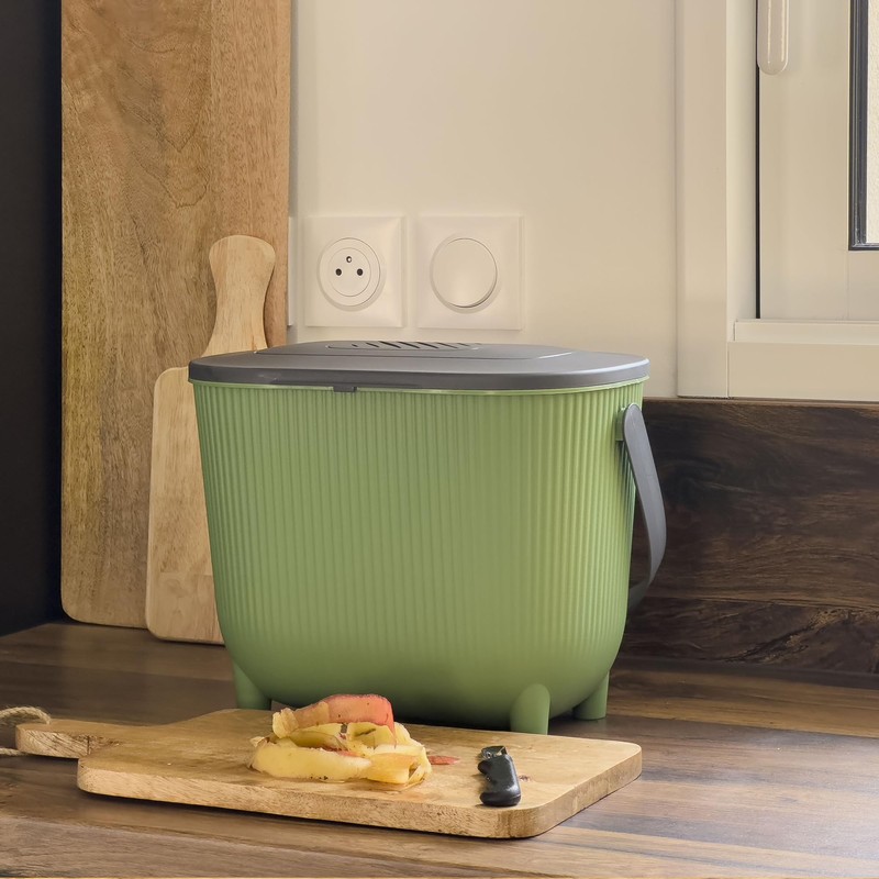 EDA - 10 Litre Compost Bin with Carbon Filter -