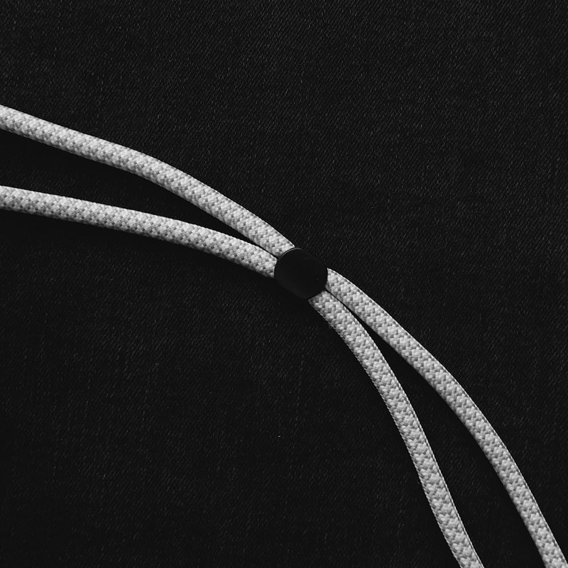 trage.band® Long Adjustable Neck Strap with Carabiner Hook, White/Grey