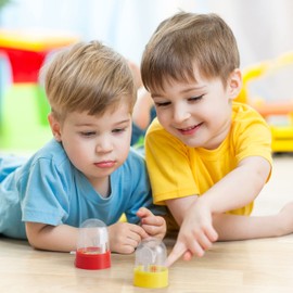 THE TWIDDLERS 24 Mini Basketball Hand Flipper Table Toys for Children, 6 cm - Children's Birthday Party Bags, Giveaways, Party Favours