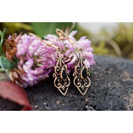 WINDALF Ninia Medieval Earrings 3.5 cm Onyx Jewellery Bronze, Fabric jewellery bag, Onyx