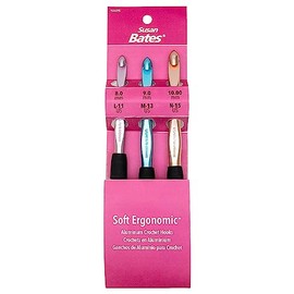 CJ Bates & SONS Sizes L11/8mm, M13/9mm, and N15/10mm Susan Bates Silvalume Soft Ergonomic Crochet Hook Set