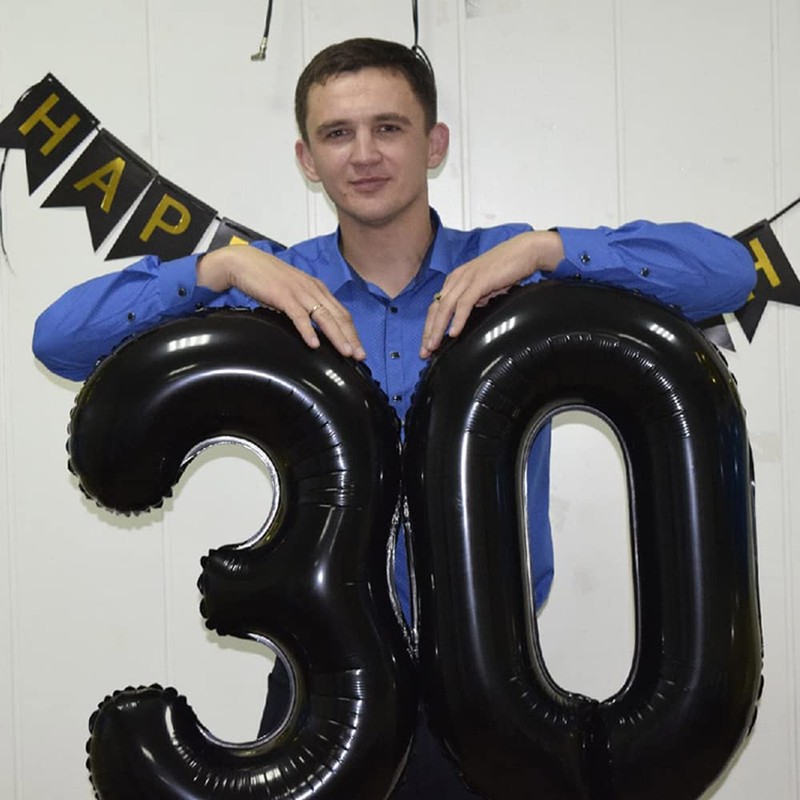 32nd Birthday Decoration - Black & White Party Decor for