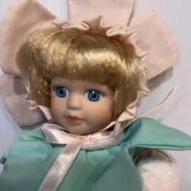 Classic Treasures Vtg Porcelain Baby Blossom Millennium  2000 Muriel/Designe