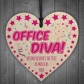 RED OCEAN Office Diva! Wooden Hanging Heart Colleague Gift Novelty Work Office Funny Sign