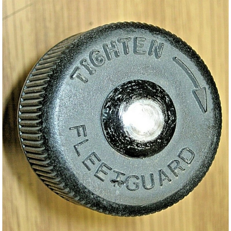 FLEETGUARD ~BRAND NEW~ OEM FLEETGUARD POWER STEERING RESERVOIR VENTED FILL