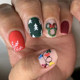 Christmas Press on Nails Short Square Winter Fake Nails Matte Full Cover Xmas Lights Tree False Nails with Holly Designs Cute Acrylic Nails Glue on Nails Manicure Artificial Nails for Women Girls