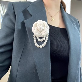 Wool Camellia Flower Pearl Tassel Fabric Floral Brooch Classic Wedding Party Dance Banquet for Women Elegant Lapel Pins Dress Suit Ceremony Clothing Accessories, Fabric, Pearl