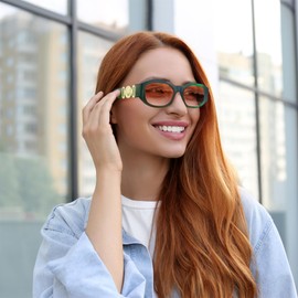 FEISEDY Vintage Trendy Sunglasses Rectangular Women's Retro 90s Small Narrow Square Glasses with UV400 Protection B2322, Green