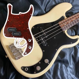 Yibuy Vintage Loaded Electric Guitar Pickguard 3-Ply Prewired Bass Pickguard with Pickups