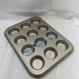 Made by design 12 cup Muffin pan Gold wrap resistant textured Steel Made By Design