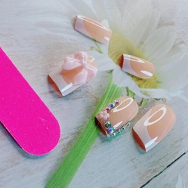 24Pcs French Tip Press on Short Square - 3D Handmade Press on Nails with 3D Flower Bow Rhinestone Charms Design Fake Nails Glitter French Nails Cute Press ons Shiny Bows False Nails for Women