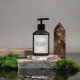 ENVIRONMENT Inspired by Marriot Hotel Grapefruit 300ml Lotion (Grapefruit | Red Currant | Jasmine) Black