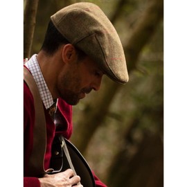 WALKER AND HAWKES - Green Sage Premium Derby Tweed Teflon Lining Cambridge Flat Cap Unisex - Red Stripe - S (57cm)