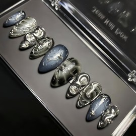 30Pcs Dark Goth Press on Nails Medium Almond Fake Nails with 3D Y2k Irregular Line Silver Design Pearl Jewelry False Nails Silver Chrome Glossy Full Cover Glue on Nails Goth Stick on Nails for Women