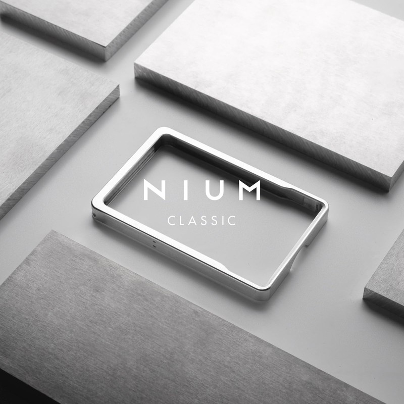 Nium Classic Men's Card Case, Thin, Made in Japan, Duralumin,