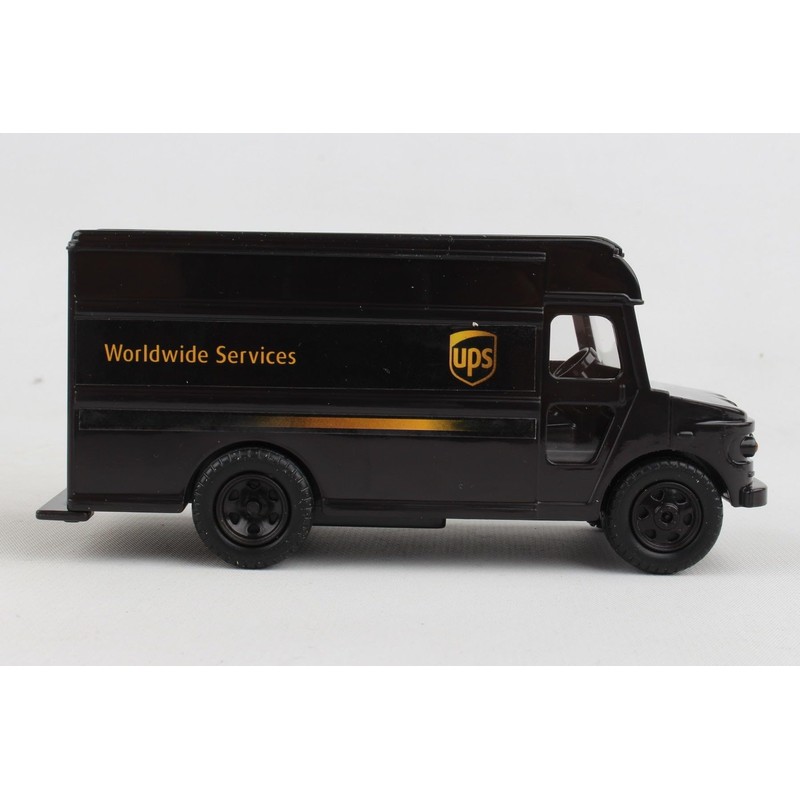 Daron Ups Pullback Package Car