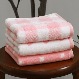 Pink Modal MH ring towel 70g Chapter 3 3 hearts