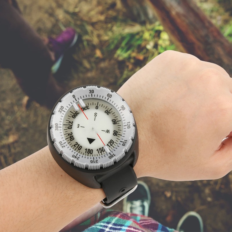 CP-991 Lightweight Strong Magnet 50M Watch Balanced Waterproof Underwater Luminous