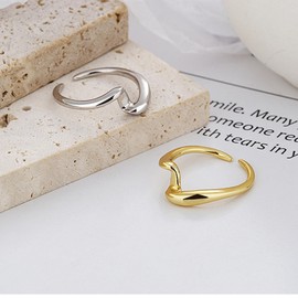 Gold Rings for Women Non Tarnish Chunky Gold Rings Irregular Stackable Rings Gold Silver Twist Band Rings Adjustable Rings Minimalist Jewelry for Women Everyday Gift
