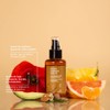 Nourishing body oil that nourishes, tightens and fights Golden Radiance