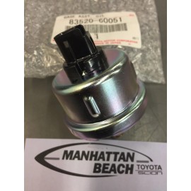 TOYOTA 2001-2020 SEQUOIA OIL PRESSURE SWITCH SENDING UNIT 83520-60051 GENUINE TOYOTA