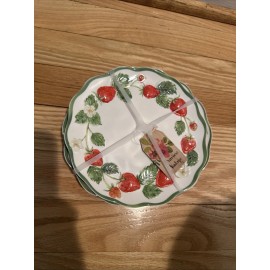 Primrose Vintage Strawberry Melamine 6.5" Dessert Plates Scallop / 4 NWT Spring