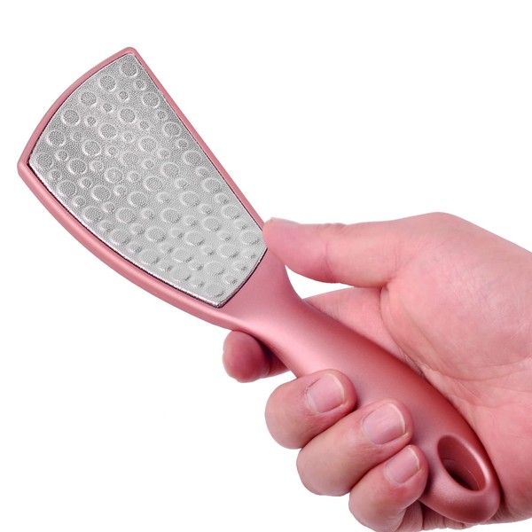 Lima de pie rosa y removedor de callos, la mejor herramienta de superficie de metal para pedicura para quitar la piel dura, multidireccional de doble cara se puede utilizar tanto en pies húmedos como secos (9.5 L)