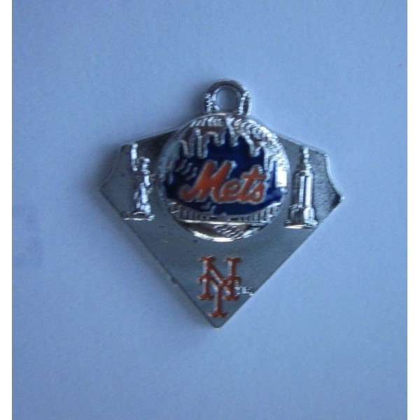 NY Mets Pewter Charm Mint Great for Displaying Your Love