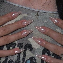 Uñas Postizas con Punta Francesa, Uñas Press on para Manos, Cortas y Puntiagudas en Forma de Almendra con Acabado UV, Kit de Uñas Semitransparentes de Calidad de Salón con Lima Pegamento y Adhesivos de Gelatina-B