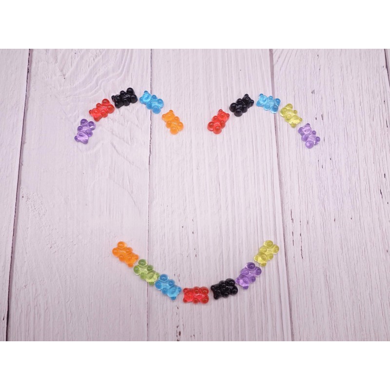 Smanzu 80 Pcs Candy Gummy Bear Charms Resin Bear Pendants